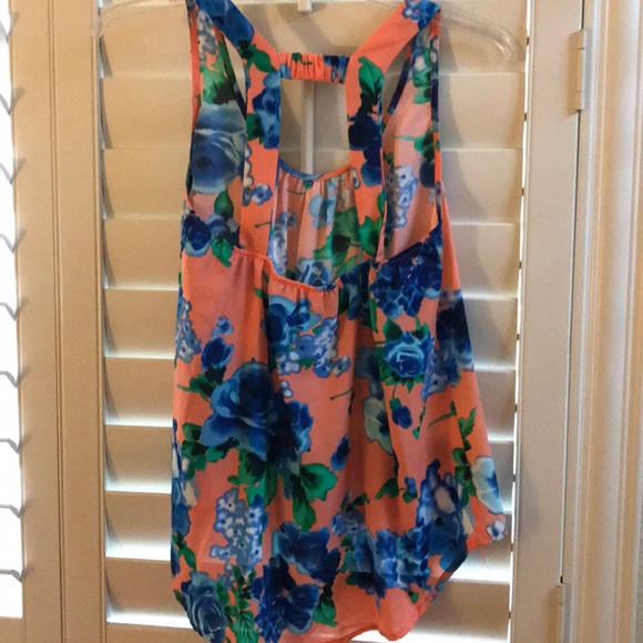 Flower top! New - Picture 3 of 4